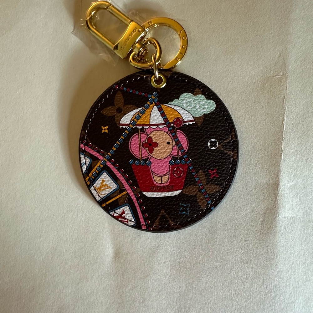 Vivienne Keychain | Fashion Bag Charm | NEW - Picture 6 of 6